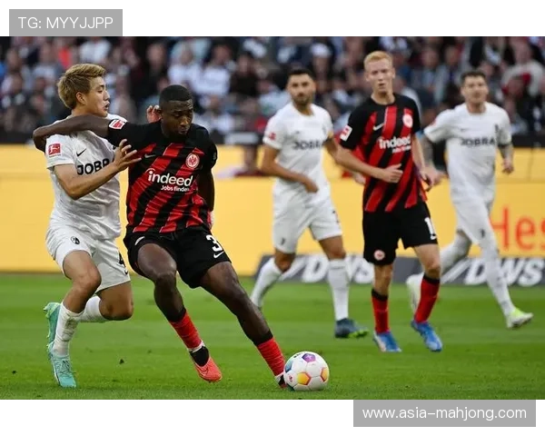 汉堡1-1战平法兰克福，洛孔加为汉堡建功