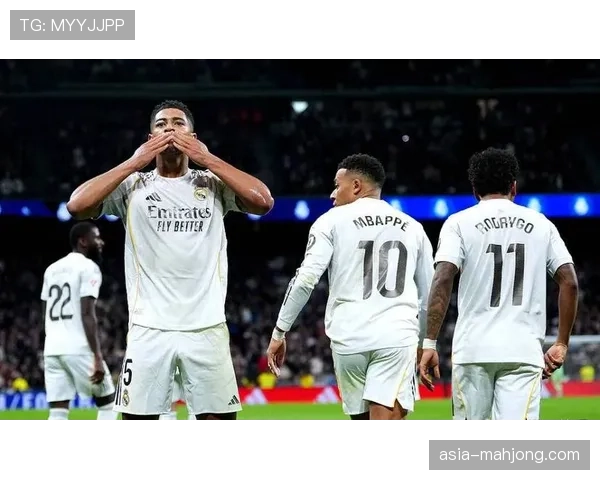 西甲第28轮:贝林厄姆头球破门,皇马半场1-0领先塞维利亚 西甲第28轮:贝林厄姆头球破门,皇马半场1-0领先塞维利亚